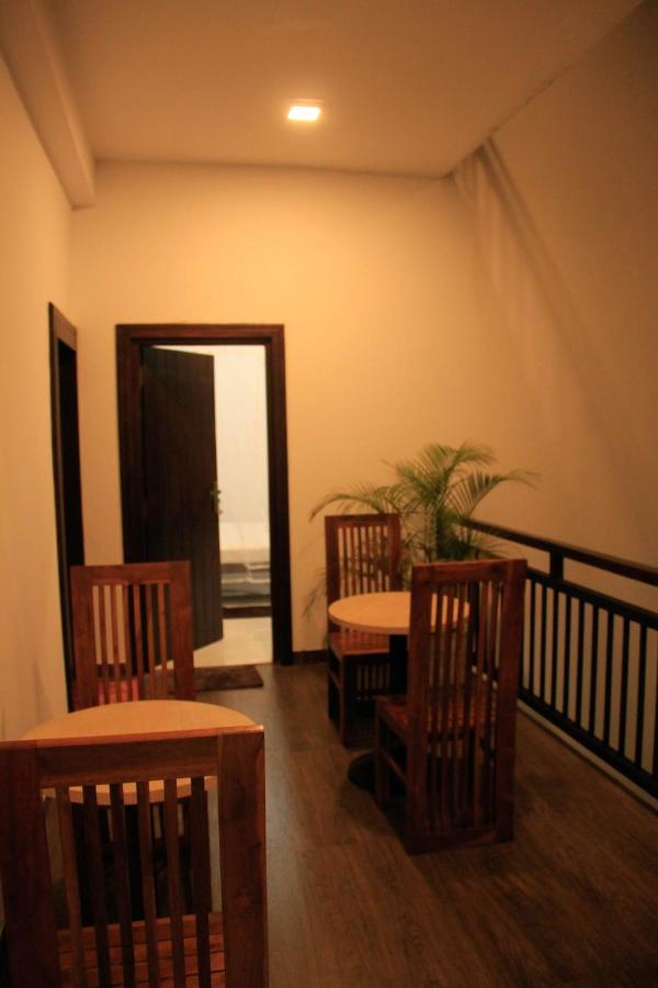 Ella Odyssey Inn Bagian luar foto
