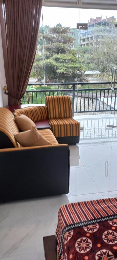 Ella Odyssey Inn Bagian luar foto