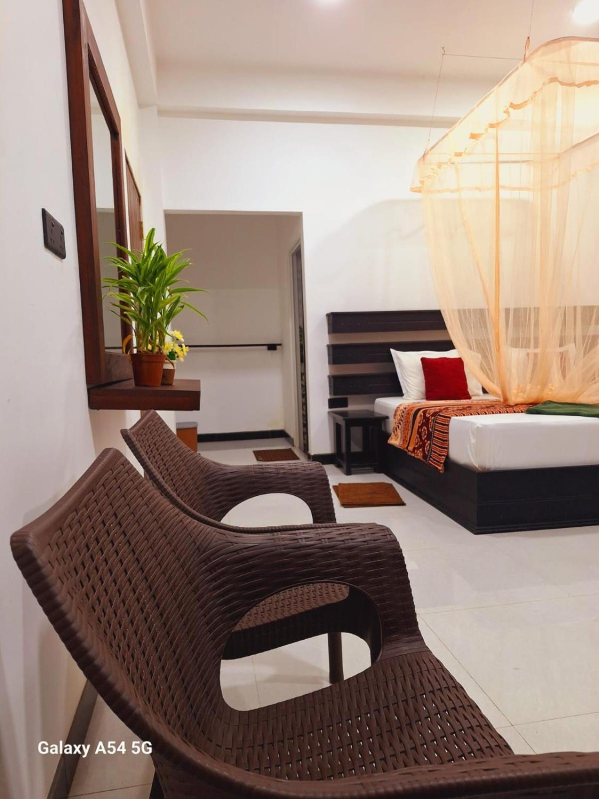 Ella Odyssey Inn Bagian luar foto