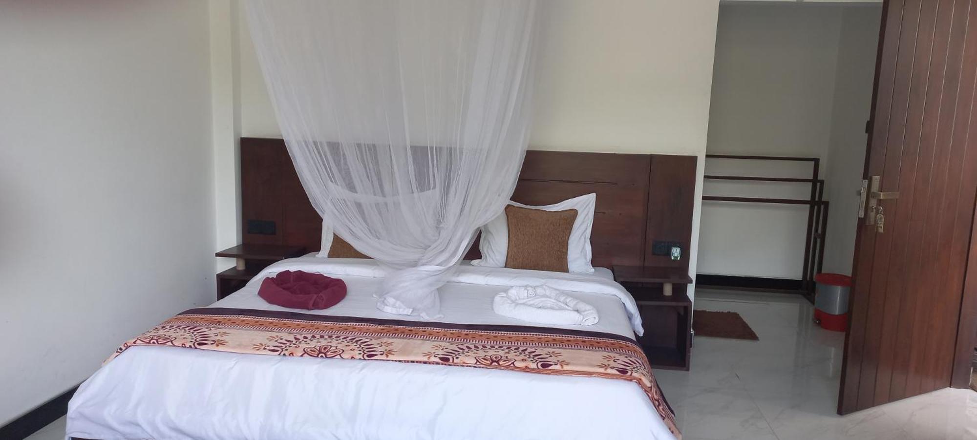 Ella Odyssey Inn Bagian luar foto