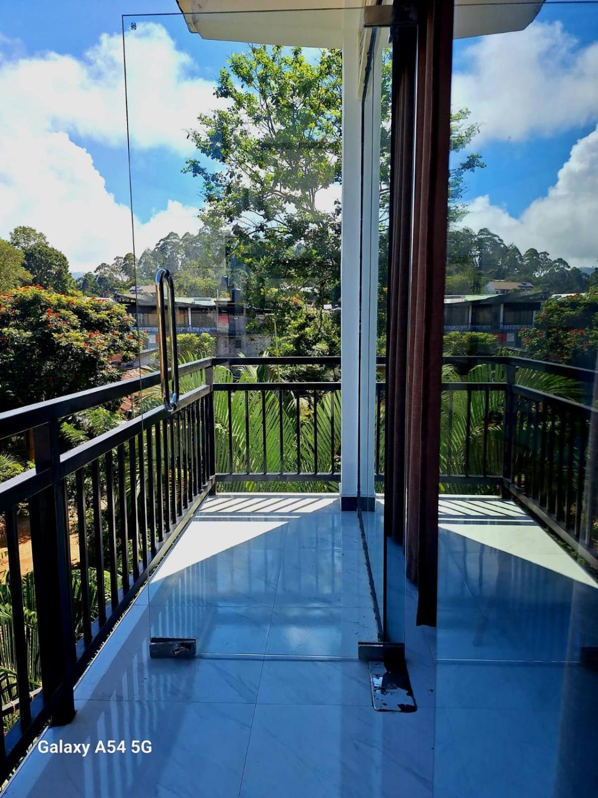 Ella Odyssey Inn Bagian luar foto