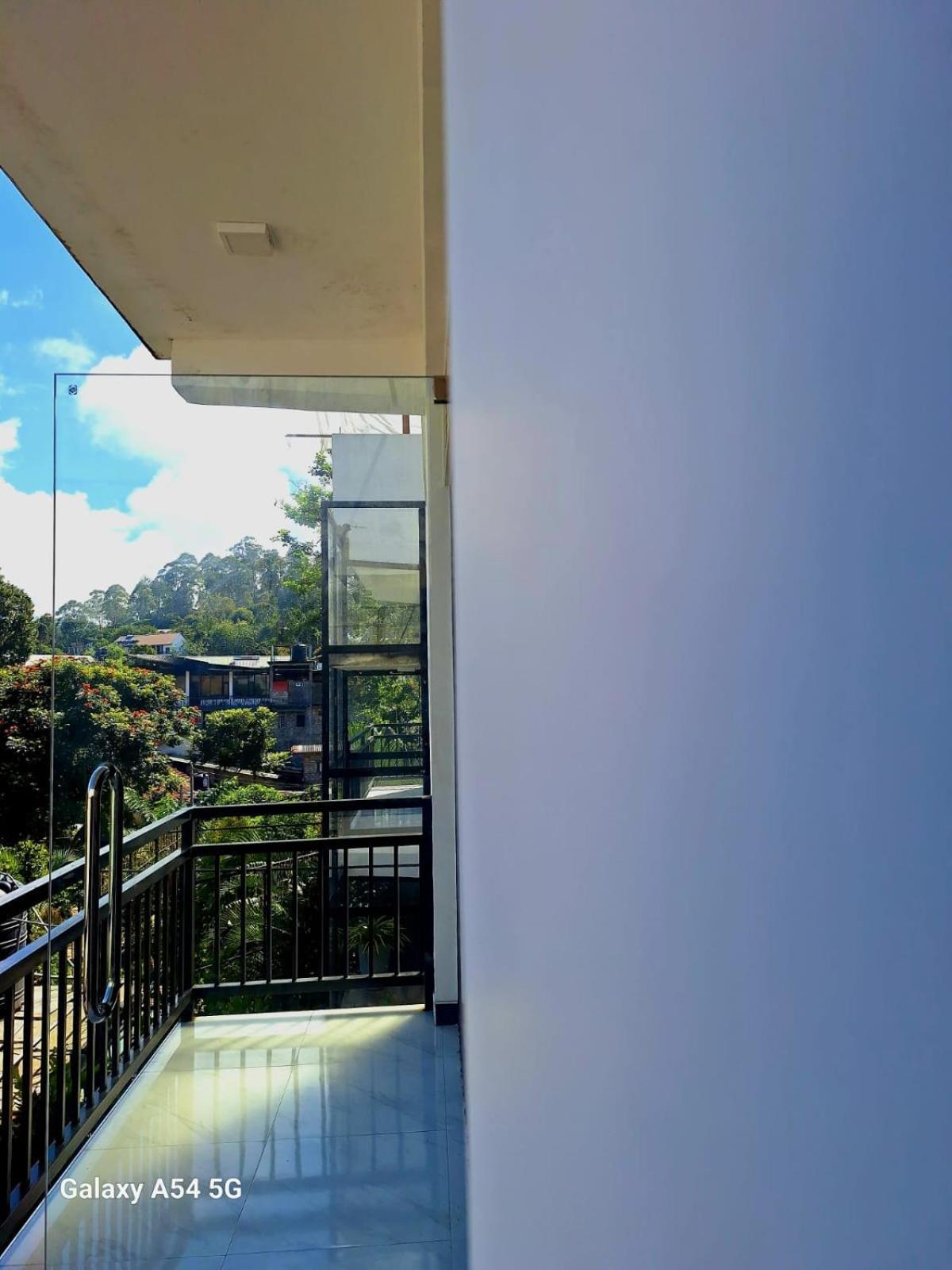 Ella Odyssey Inn Bagian luar foto
