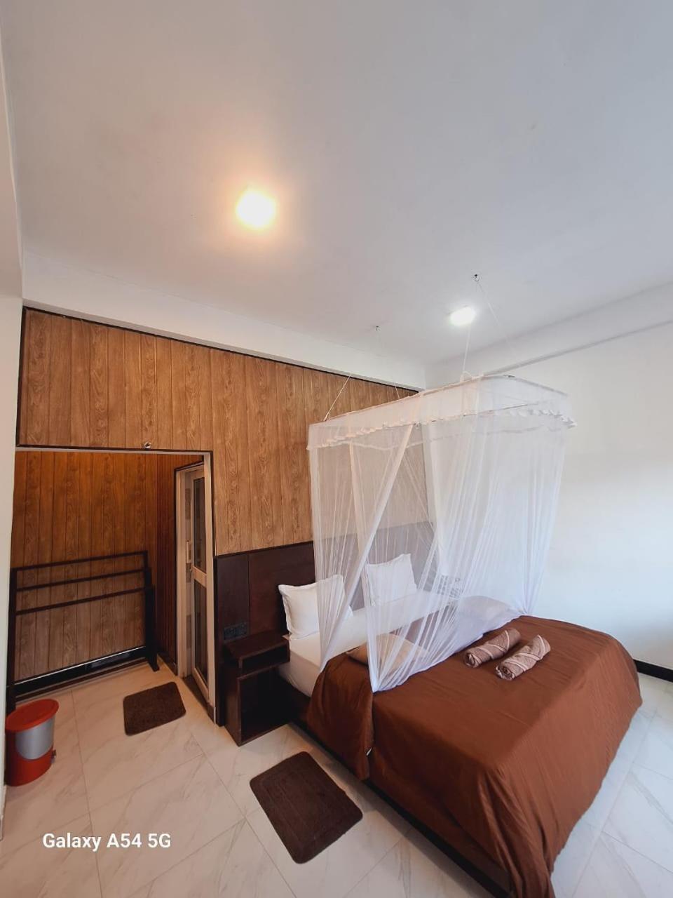Ella Odyssey Inn Bagian luar foto